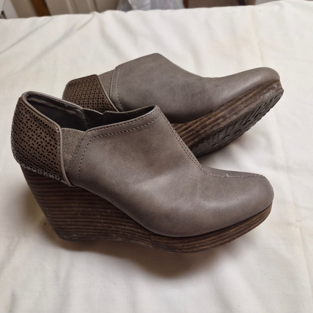 Dr Scholls Cool Fit‎ Memory Foam Wedge Ankle Booties Taupe Gray Womens 9M